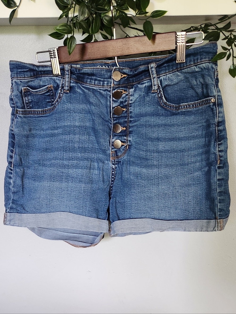 a.n.a Button-Fly High-Rise Jean Shorts
